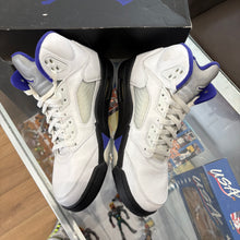 Load image into Gallery viewer, Jordan Concord 5s Size 9
