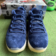 Load image into Gallery viewer, Jordan Jeter Low 11s Size 10.5
