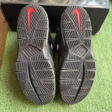 Load image into Gallery viewer, Nike LeBron Barbershop 3s Size 9
