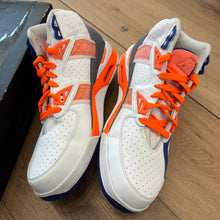 Load image into Gallery viewer, Nike Auburn Air Trainer SCs Size 10.5

