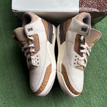 Load image into Gallery viewer, Jordan Palomino 3s Size 9
