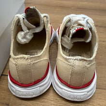 Load image into Gallery viewer, MMY OG Sole Canvas Peterson Lows Size 37
