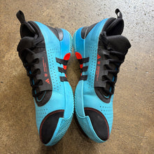Load image into Gallery viewer, Adidas D.O.N Issue 5s Size 11
