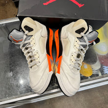 Load image into Gallery viewer, Jordan Shattered Backboards Size 10.5

