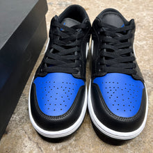 Load image into Gallery viewer, Jordan Royal Toe Low 1s Size 9.5
