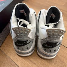 Load image into Gallery viewer, Jordan White Cement 4s Size 9

