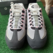 Load image into Gallery viewer, Nike Big Bubble Pink Foam Air Max 95s Size 14.5W/13M
