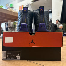 Load image into Gallery viewer, Jordan Field Purple 12s Size 13
