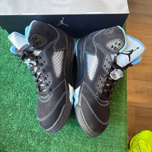 Load image into Gallery viewer, Jordan University Blue 5s Size 9.5

