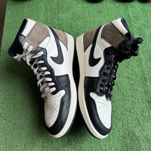 Load image into Gallery viewer, Jordan Mocha 1s Size 13
