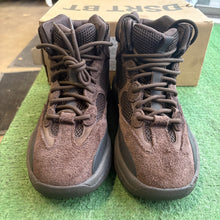Load image into Gallery viewer, Adidas Yeezy Oil Desert Boots Size 9

