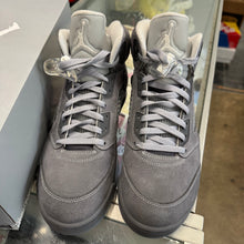Load image into Gallery viewer, Jordan Wolf Grey 5s Size 10.5
