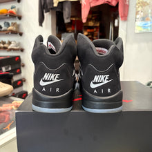 Load image into Gallery viewer, Jordan Reimagined Metallic 5s Size 11
