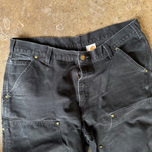 Load image into Gallery viewer, Vintage Carhartt Pants Size 36
