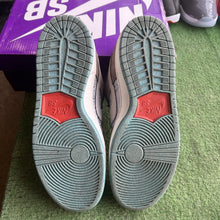 Load image into Gallery viewer, Nike SB Big Money Savings Low Dunks Size 10
