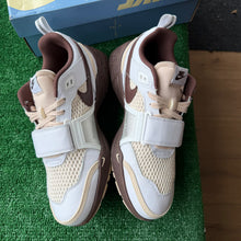 Load image into Gallery viewer, Nike Travis Scott Field Jaxx Size 9.5
