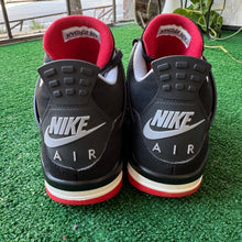 Load image into Gallery viewer, 2019 Jordan Bred 4s Size 10.5

