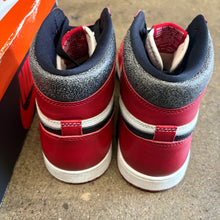 Load image into Gallery viewer, Jordan Lost and Found 1s Size 10.5
