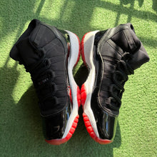 Load image into Gallery viewer, Jordan Bred 11s Size 7Y
