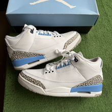 Load image into Gallery viewer, Jordan UNC 3s Size 8.5
