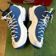 Load image into Gallery viewer, Nike Air Max Penny 2s Size 9
