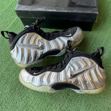 Load image into Gallery viewer, Nike Silver Surfer Foamposite Pros Size 10
