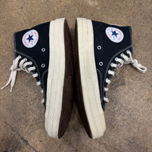 Load image into Gallery viewer, CDG Converse Size 7
