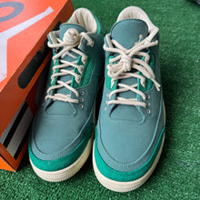 Load image into Gallery viewer, Jordan Nina Chanel Abney 3s Size 12.5W/11M

