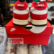 Load image into Gallery viewer, Nike Chicago Split Low Dunks Size 11
