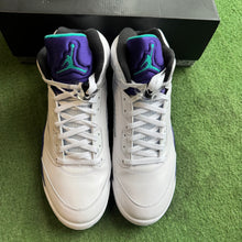 Load image into Gallery viewer, Jordan Grape 5s Size 13
