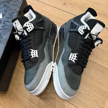 Load image into Gallery viewer, Jordan Fear 4s Size 10
