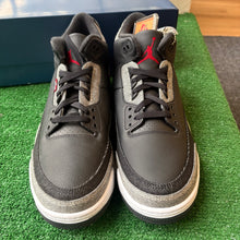 Load image into Gallery viewer, Jordan Black Levi’s 3s Size 12.5
