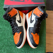 Load image into Gallery viewer, Jordan 2015 Shattered Backboards Size 12
