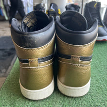 Load image into Gallery viewer, Jordan Metallic Gold 1s Size 12
