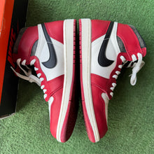 Load image into Gallery viewer, Jordan Lost and Found 1s Size 8.5
