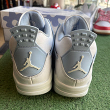 Load image into Gallery viewer, Jordan Forget Me Not 4s Size 7.5W/6M
