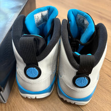 Load image into Gallery viewer, Jordan Powder Blue 9s Size 9
