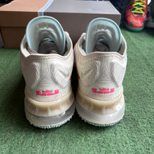 Load image into Gallery viewer, Nike LeBron Mimi Plange Low 18s Size 11.5
