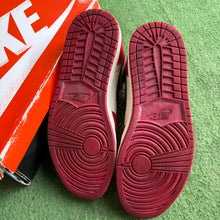 Load image into Gallery viewer, Jordan Lost And Found 1s Size 11
