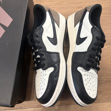 Load image into Gallery viewer, Jordan Mocha Low 1s Size 8.5
