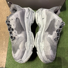 Load image into Gallery viewer, Balenciaga Triple S Size 46
