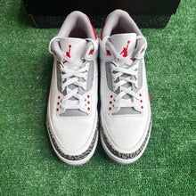Load image into Gallery viewer, Jordan Fire Red 3s Size 9
