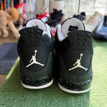 Load image into Gallery viewer, Jordan Fear 4s Size 10.5
