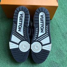 Load image into Gallery viewer, Louis Vuitton Trainers Size 11.5
