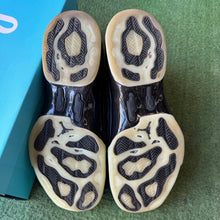 Load image into Gallery viewer, Jordan Doernbecher 17s Size 10.5
