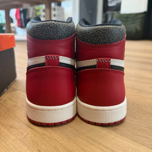 Load image into Gallery viewer, Jordan Lost and Found 1s Size 8.5
