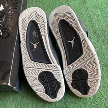 Load image into Gallery viewer, Jordan Fear 4s Size 8.5
