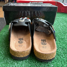 Load image into Gallery viewer, Octavious Marks Clogs Size 7/8
