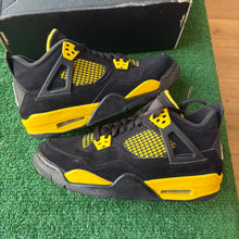 Load image into Gallery viewer, Jordan Yellow Thunder 4s Size 7Y
