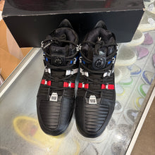 Load image into Gallery viewer, Nike LeBron The Shop 3s Size 11
